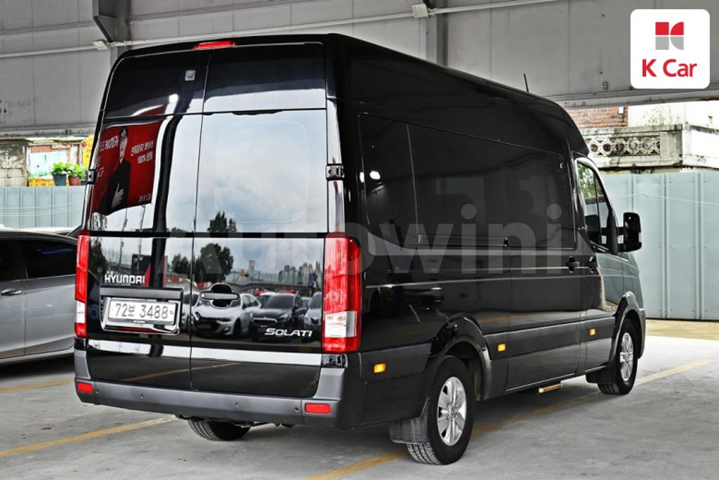 KMJUG17RPJC002416 2018 HYUNDAI SOLATI 15 SEATS-1