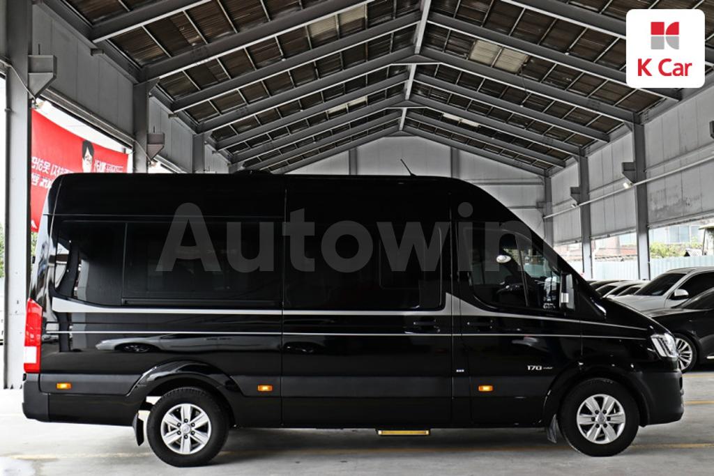 KMJUG17RPJC002416 2018 HYUNDAI SOLATI 15 SEATS-3