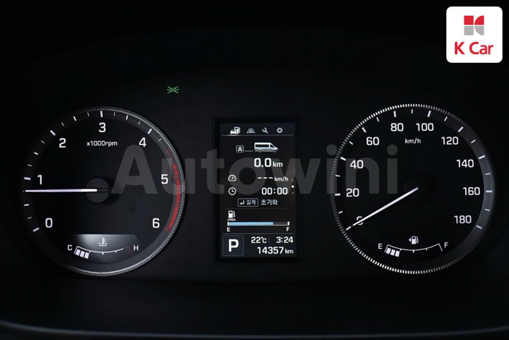 2018 HYUNDAI SOLATI 15 SEATS - 9
