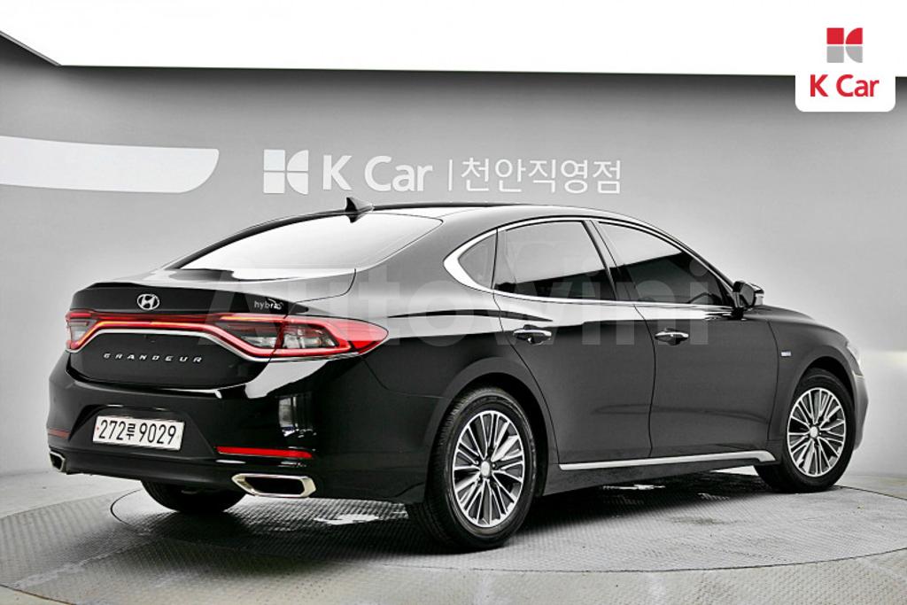 KMHF2413BKA033152 2019 HYUNDAI GRANDEUR IG HYBRID AZERA EXCLUSIVE-3