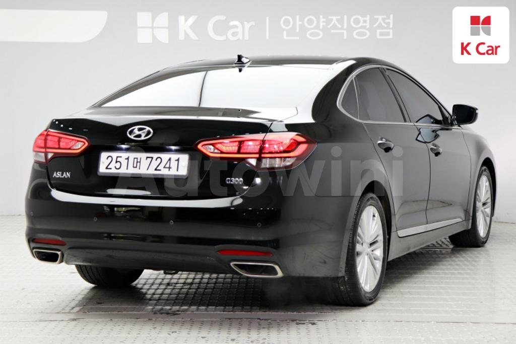 KMHFL411BHA013351 2017 HYUNDAI ASLAN G300 MORDERN-2