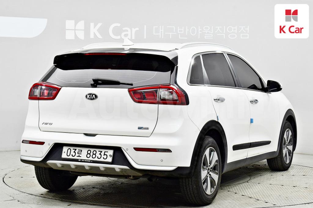 KNACB81CGJA222641 2018 KIA NIRO PRESTIGE-1