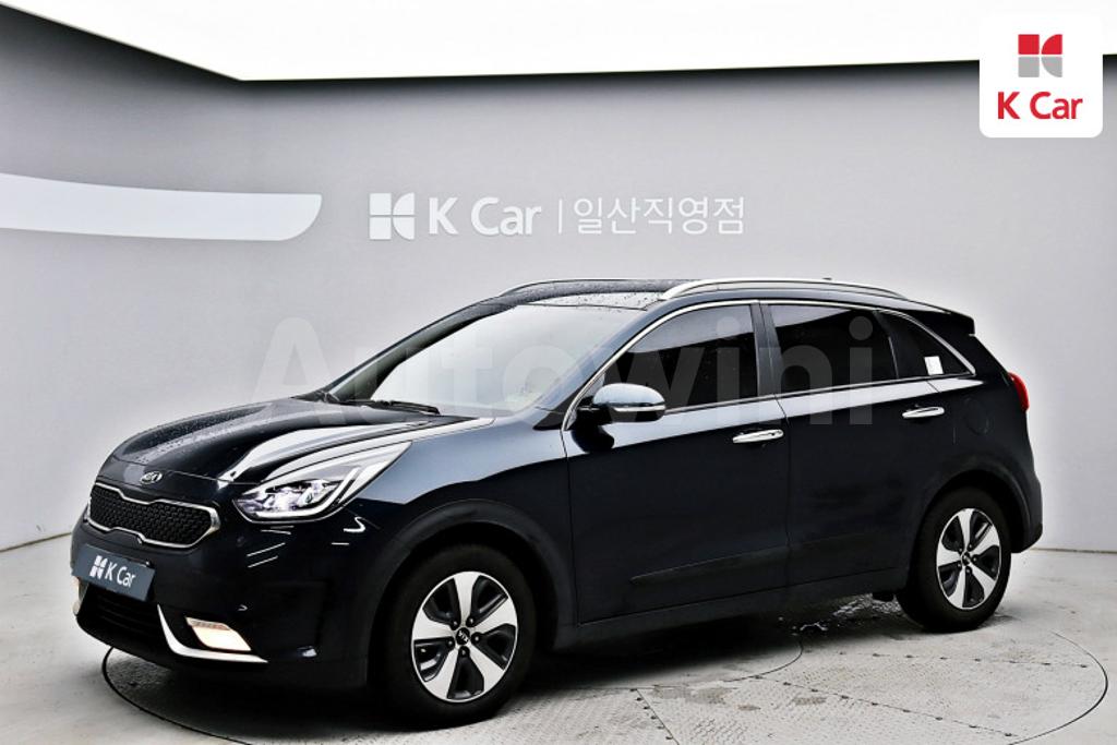 KNACC81CGJA088148 2018 KIA NIRO NOBLESSE-0