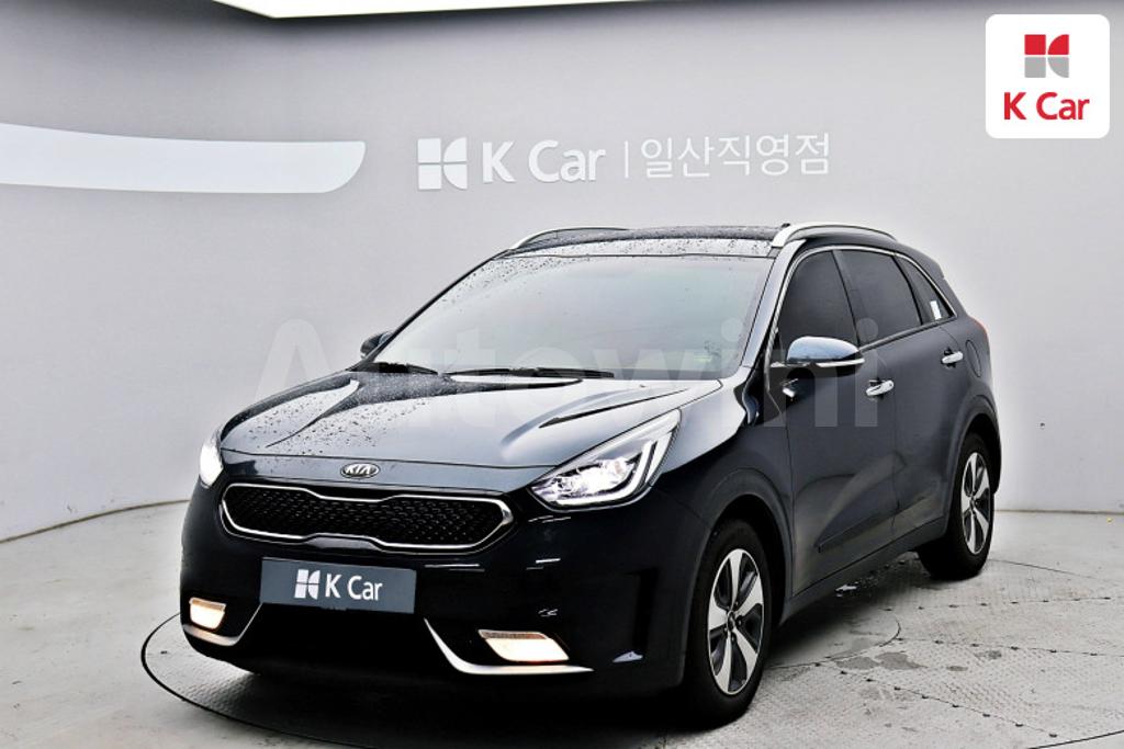 KNACC81CGJA088148 2018 KIA NIRO NOBLESSE-1