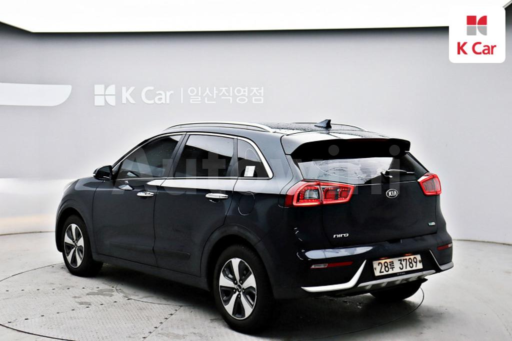 KNACC81CGJA088148 2018 KIA NIRO NOBLESSE-3