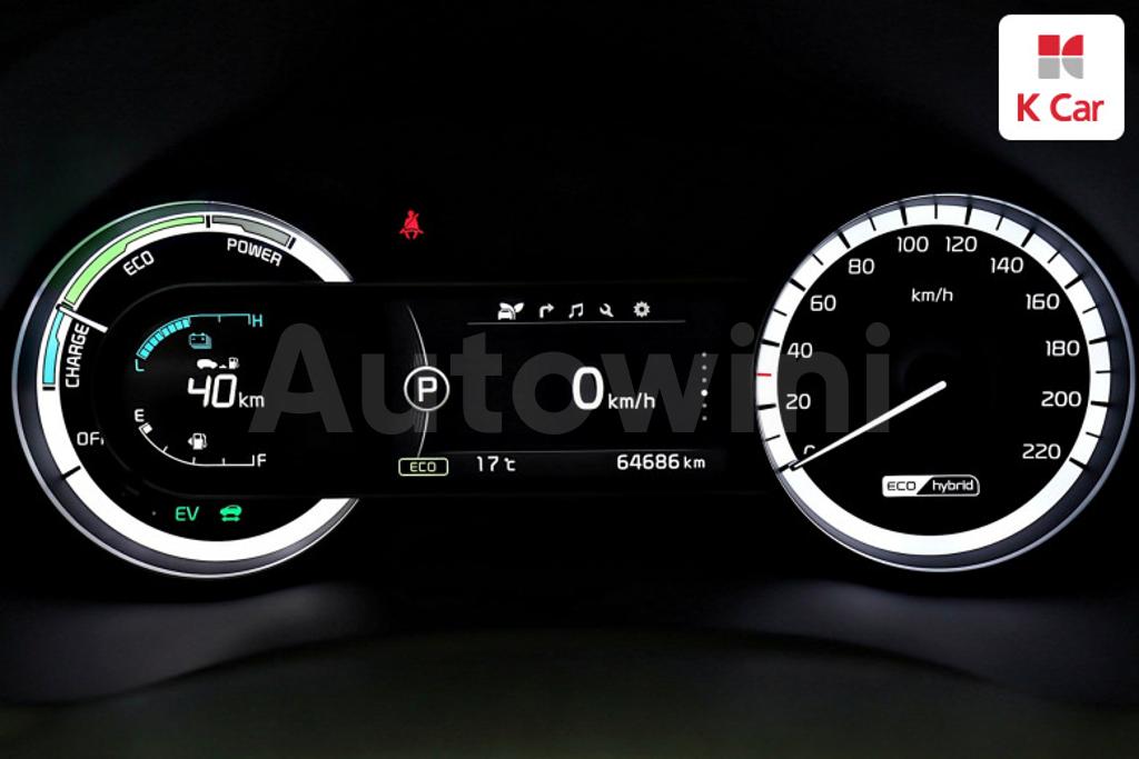 KNACC81CGJA088148 2018 KIA NIRO NOBLESSE-4