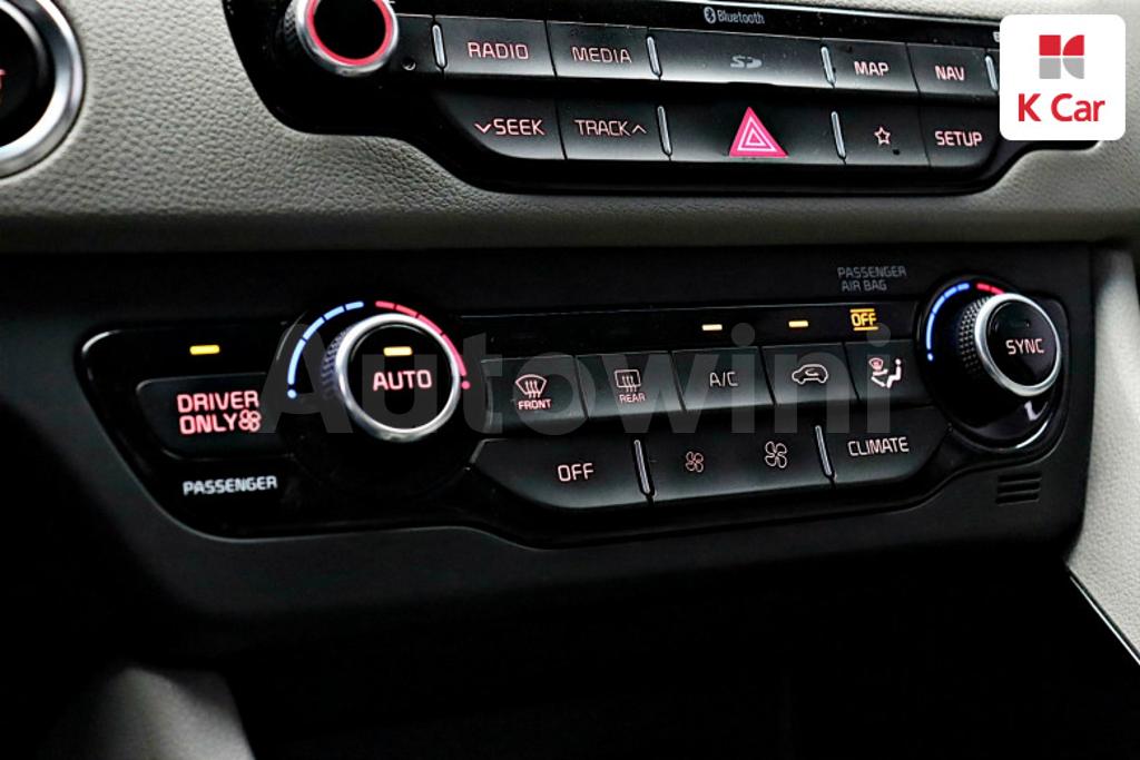 2018 KIA NIRO NOBLESSE - 9