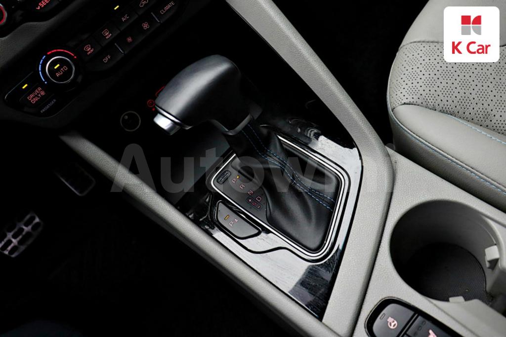 2018 KIA NIRO NOBLESSE - 10