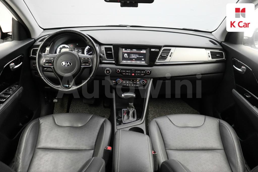 2018 KIA NIRO PRESTIGE - 7