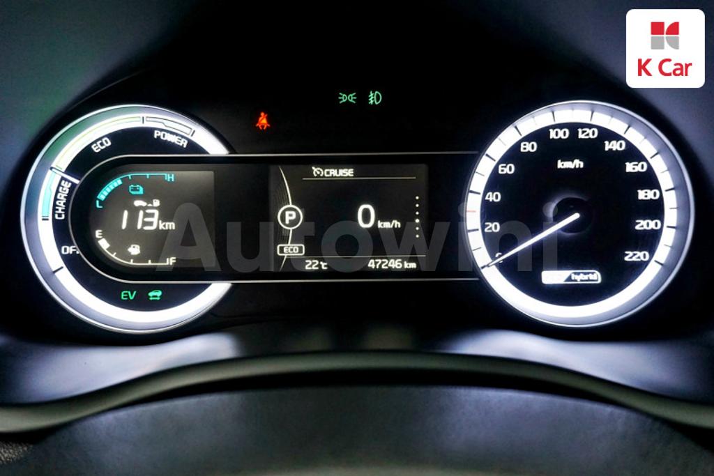 2017 KIA NIRO PRESTIGE - 9
