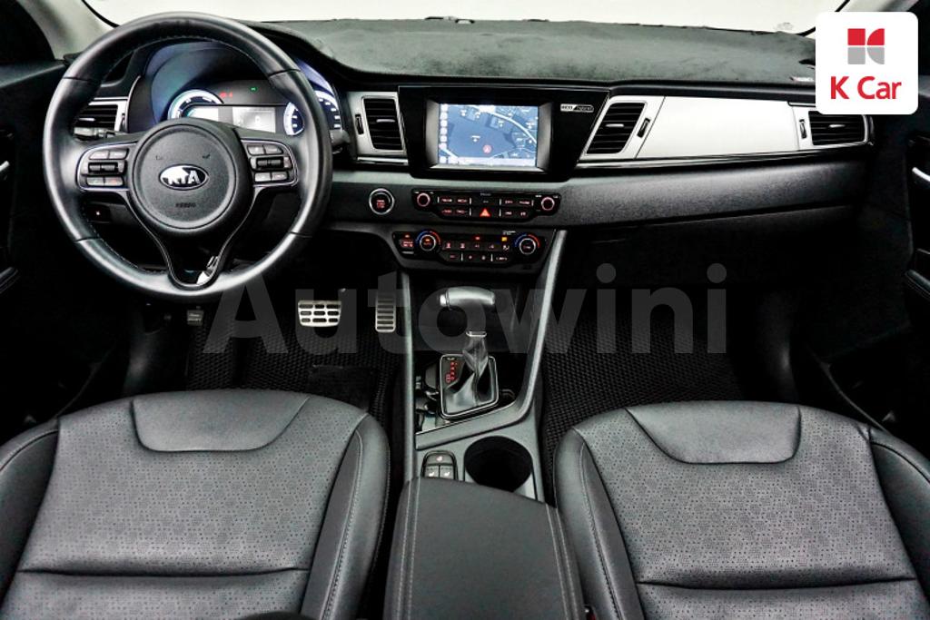 2017 KIA NIRO PRESTIGE - 16