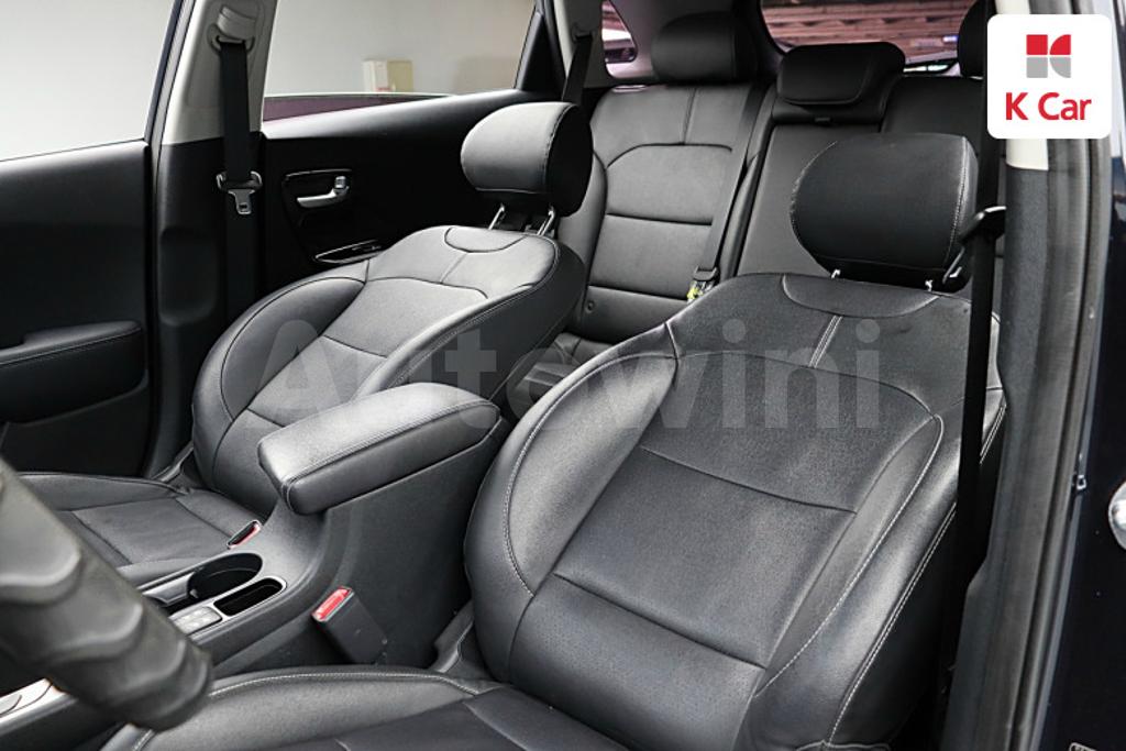 2017 KIA NIRO PRESTIGE - 15