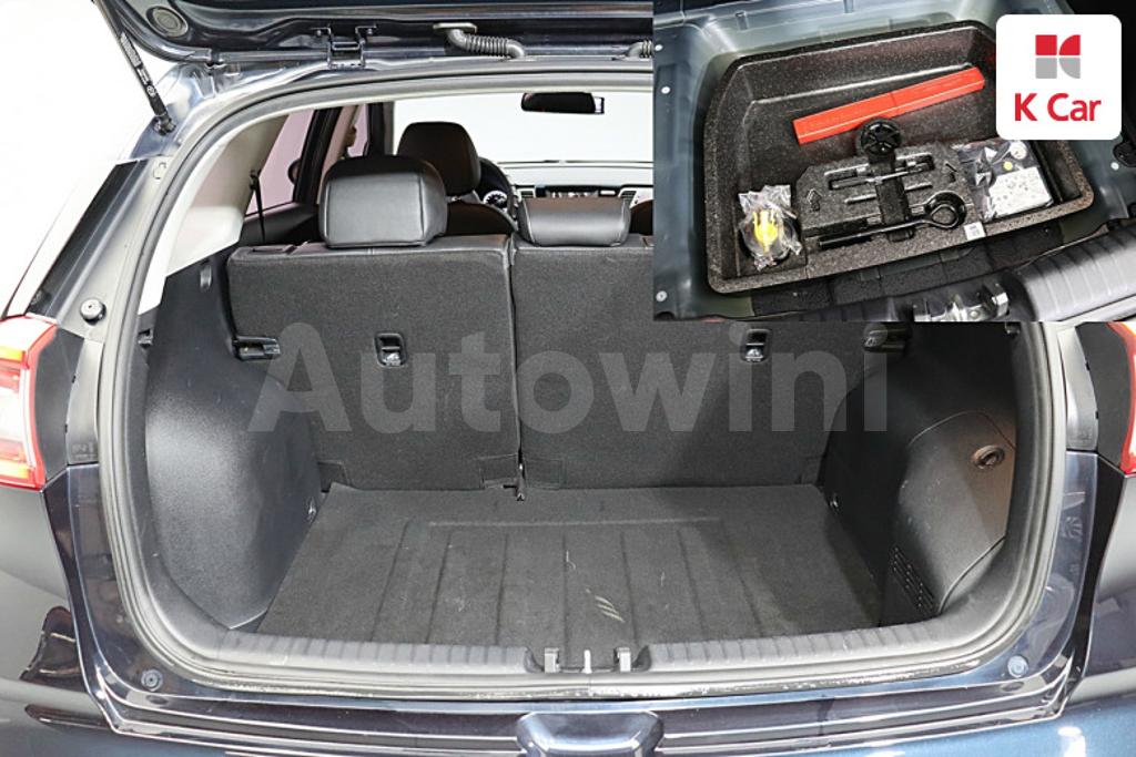 2017 KIA NIRO PRESTIGE - 18