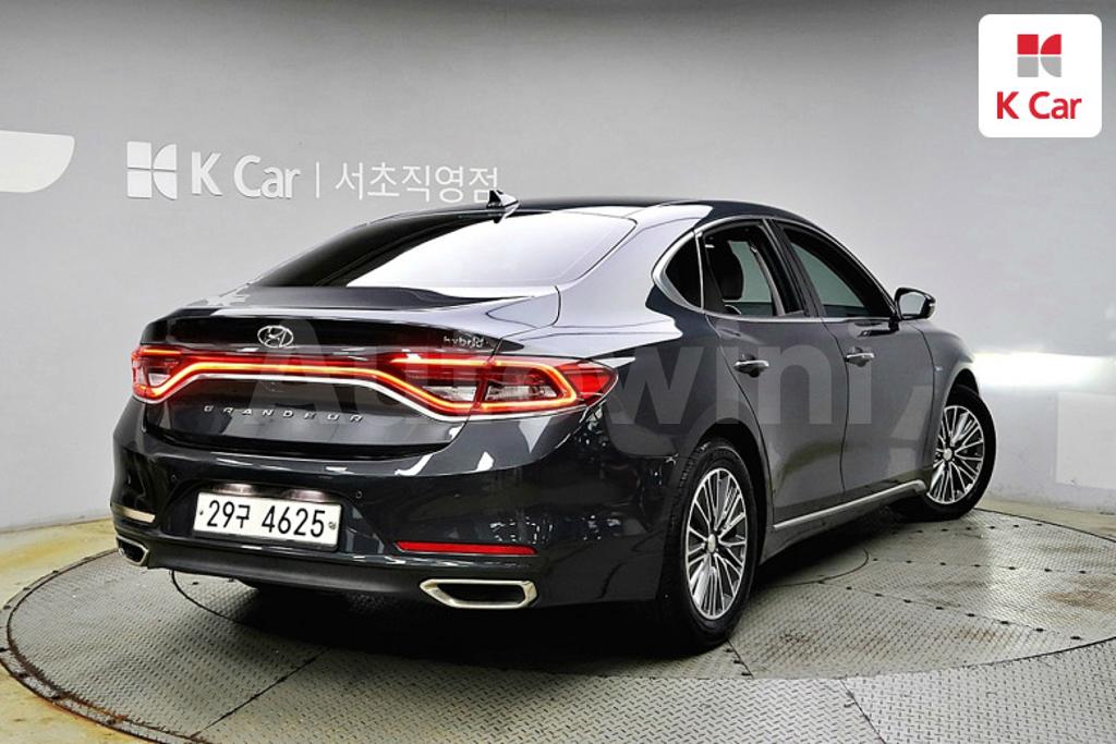 KMHF2413BJA022993 2018 HYUNDAI GRANDEUR IG HYBRID AZERA EXCLUSIVE-4