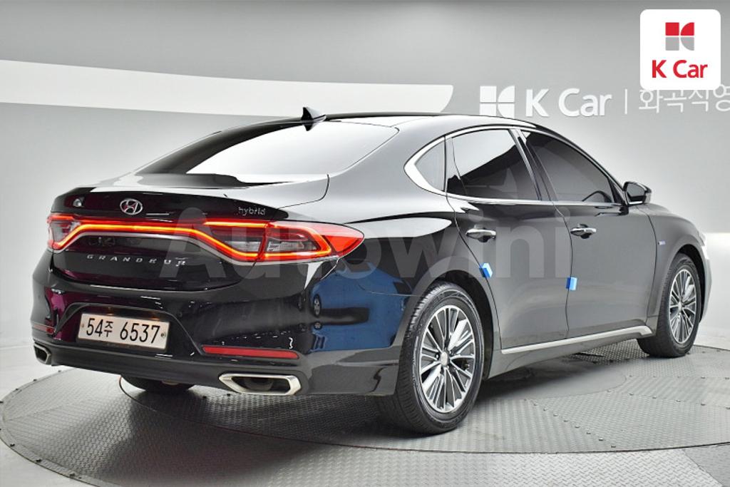 KMHF2413BJA008688 2018 HYUNDAI GRANDEUR IG HYBRID AZERA EXCLUSIVE-3