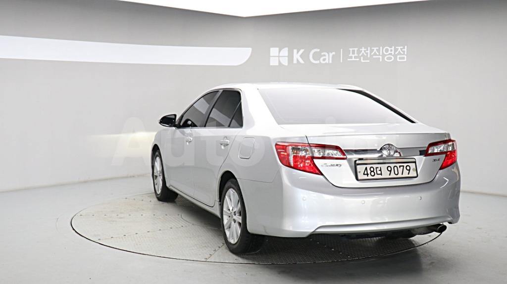 2014 TOYOTA  CAMRY 2.5 XLE - 8