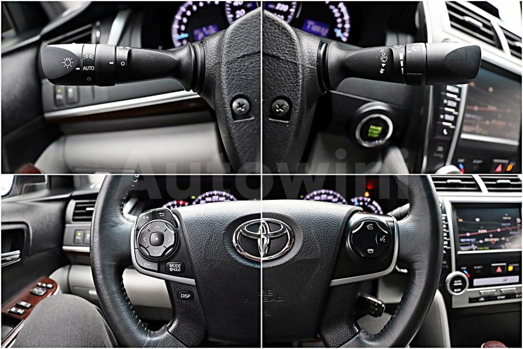 2014 TOYOTA  CAMRY 2.5 XLE - 23