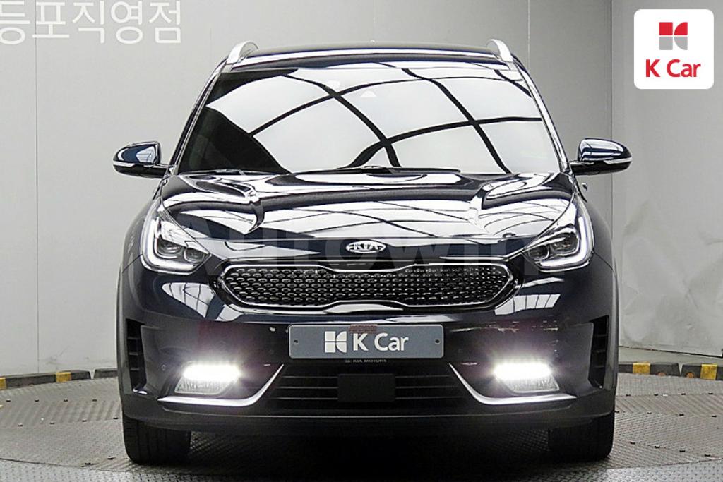 KNACC81CGJA179956 2018 KIA NIRO NOBLESSE-2
