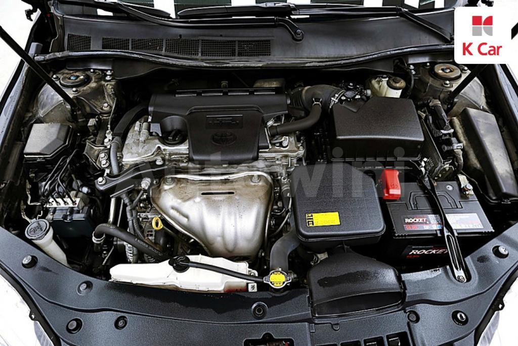 2015 TOYOTA  CAMRY 2.5 XLE - 19