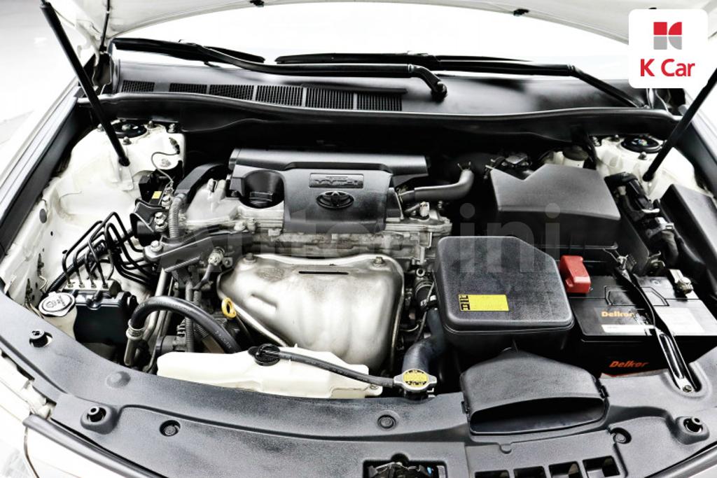 2012 TOYOTA  CAMRY 2.5 XLE - 19
