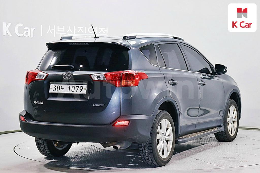 JTMYFREV6ED044241 2014 TOYOTA RAV4 2.5 2WD-5
