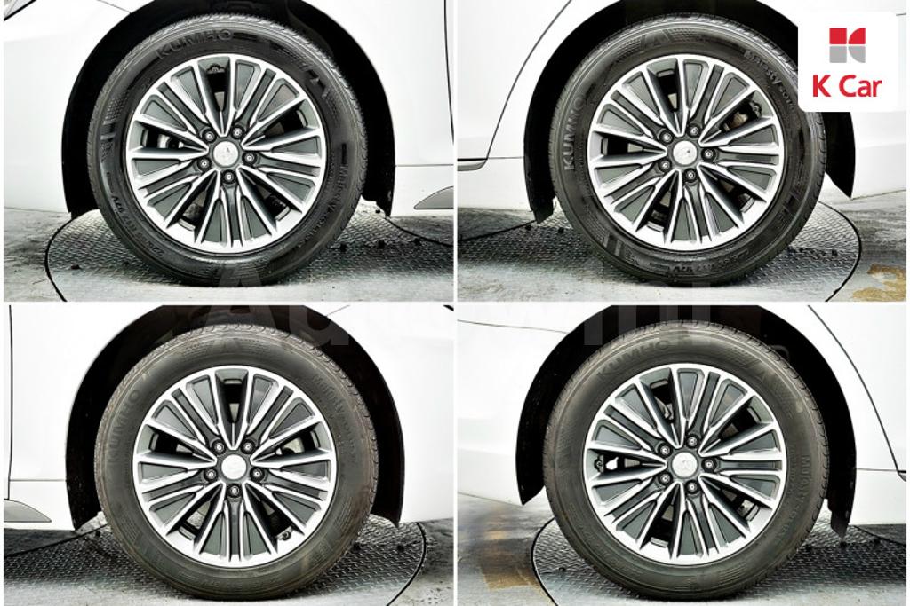 2019 HYUNDAI GRANDEUR IG HYBRID AZERA PREMIUM - 18