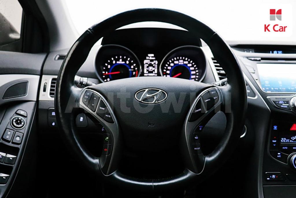 2013 HYUNDAI  AVANTE ELANTRA 1.6 GDI PREMIUM - 13