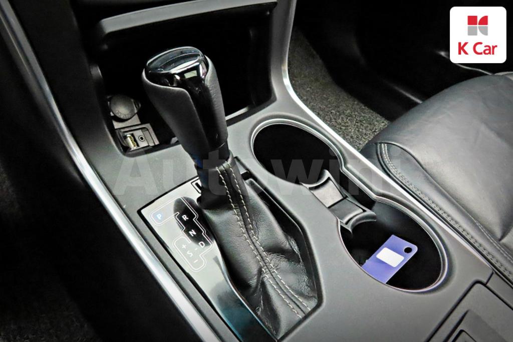 2017 TOYOTA  CAMRY 2.5 XLE - 9