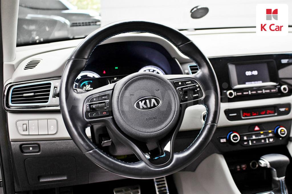 2017 KIA NIRO NOBLESSE - 8