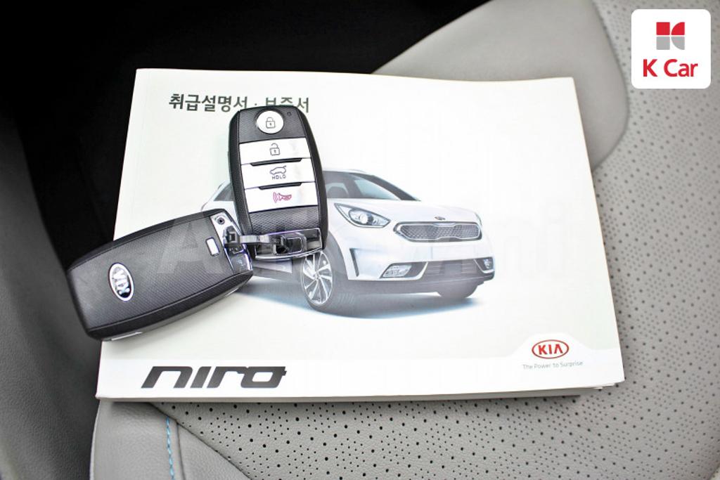 2017 KIA NIRO NOBLESSE - 16