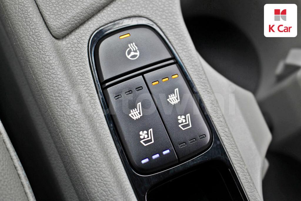 2017 KIA NIRO NOBLESSE - 17