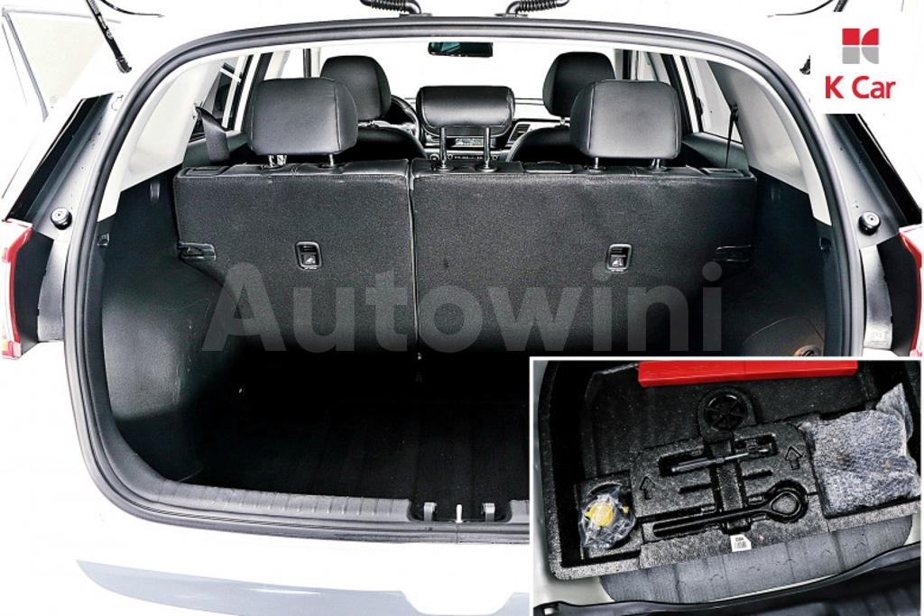 2017 KIA NIRO PRESTIGE - 18