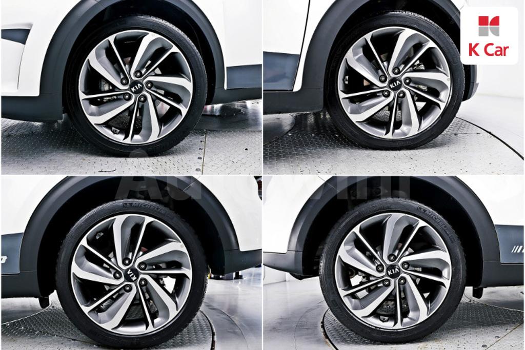 2017 KIA NIRO PRESTIGE - 19