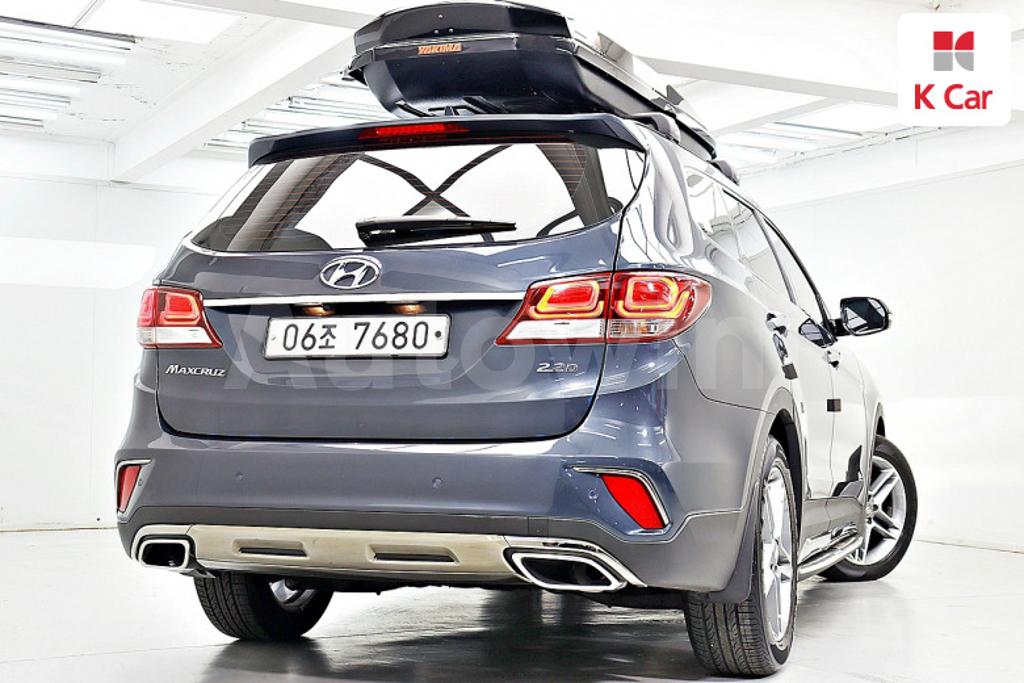 KMHSN81XBJU265574 2018 HYUNDAI  MAXCRUZ DIESEL 2.2 2WD-1