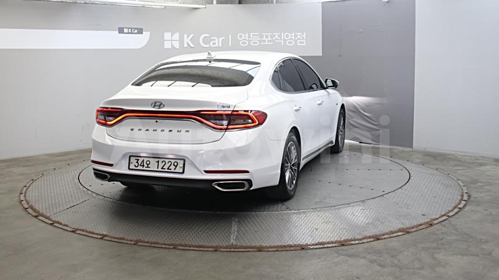 2019 HYUNDAI GRANDEUR IG HYBRID AZERA EXCLUSIVE - 10