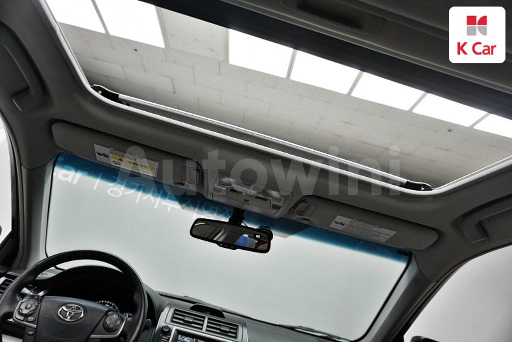 2013 TOYOTA  CAMRY 2.5 XLE - 7