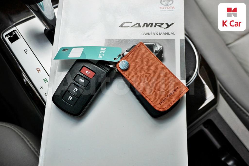 2013 TOYOTA  CAMRY 2.5 XLE - 9