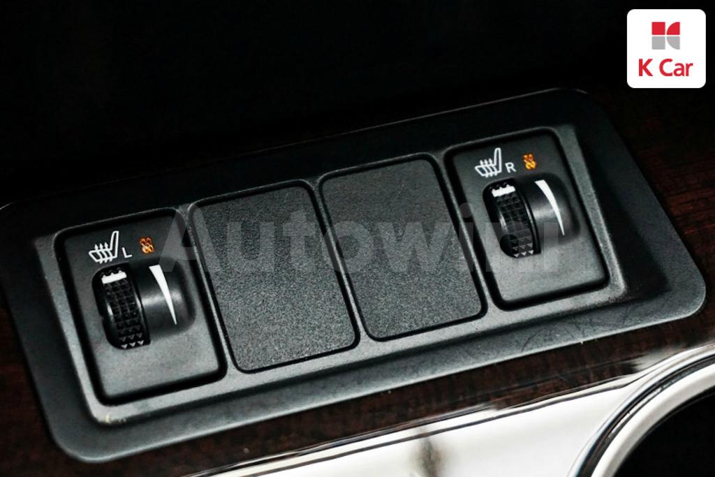 2013 TOYOTA  CAMRY 2.5 XLE - 12