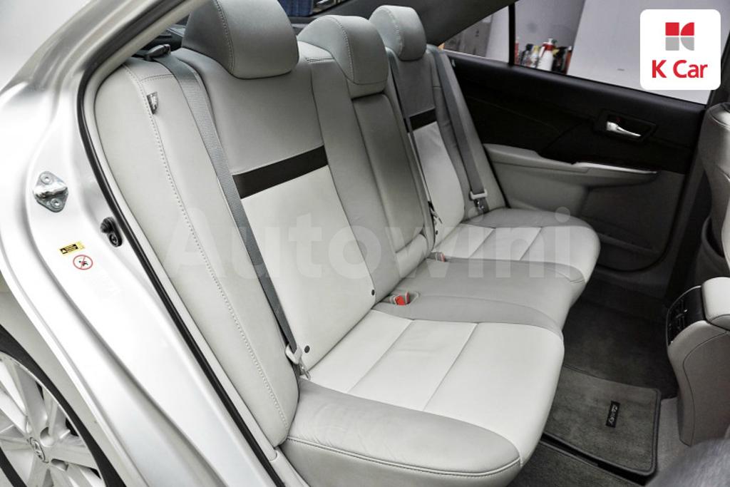 2013 TOYOTA  CAMRY 2.5 XLE - 18