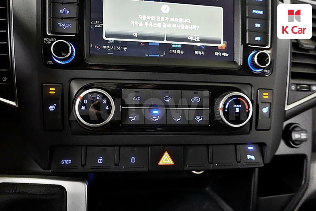 2018 HYUNDAI SOLATI 15 SEATS - 7