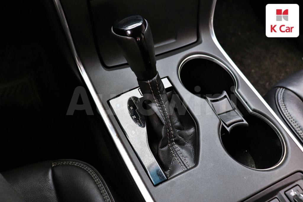 2017 TOYOTA  CAMRY HYBRID XLE - 10