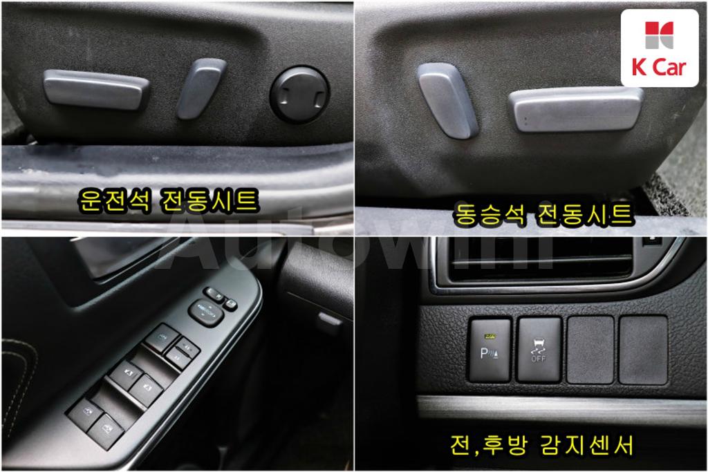 2017 TOYOTA  CAMRY HYBRID XLE - 13