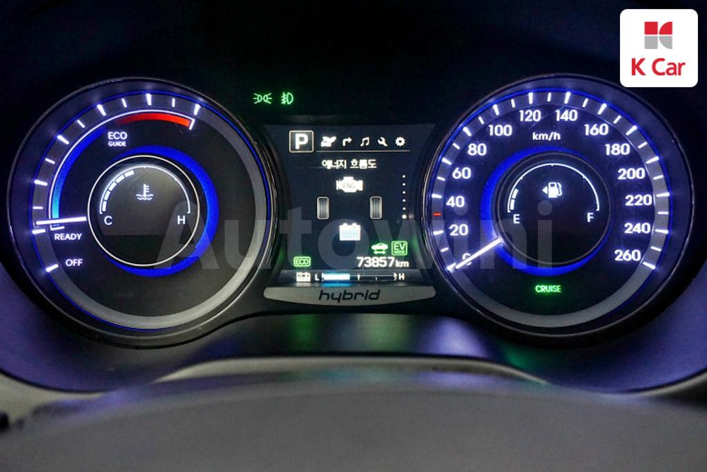 2016 HYUNDAI GRANDEUR HG AZERA PREMIUM - 9