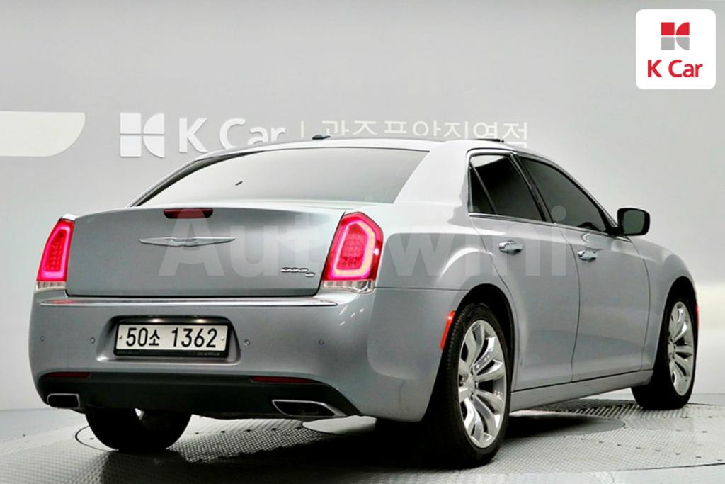 2C3CCACG5GH282679 2016 CHRYSLER  300C 3.6-1