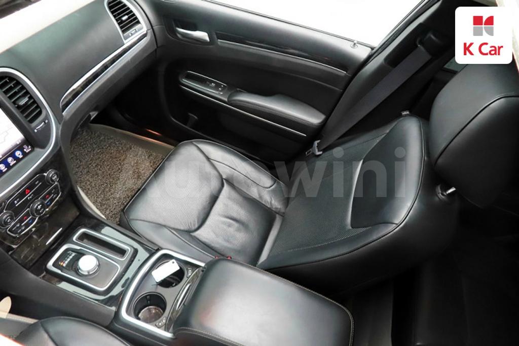 2016 CHRYSLER  300C 3.6 - 10