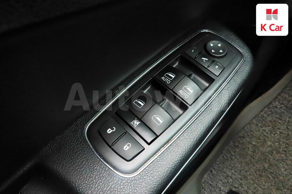 2016 CHRYSLER  300C 3.6 - 18