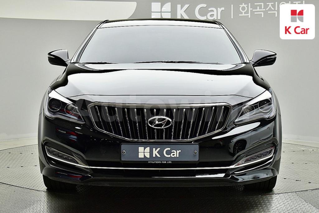 KMHFM411BGA008974 2016 HYUNDAI ASLAN G300 MORDERN-1