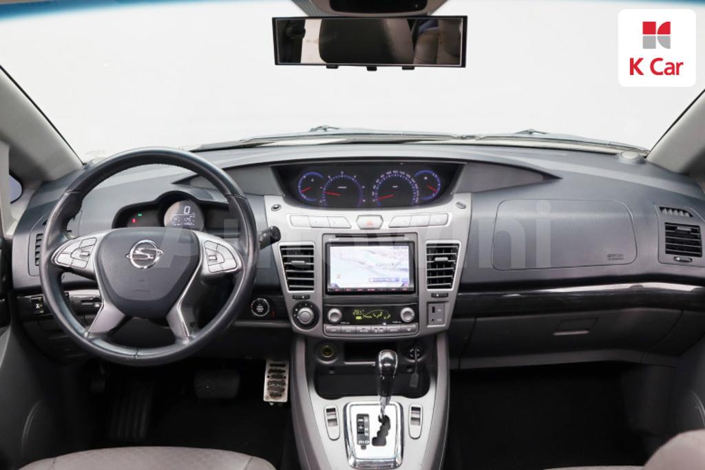 2016 SSANGYONG KORANDO TURISMO 4WD TX 9 SEATS - 9