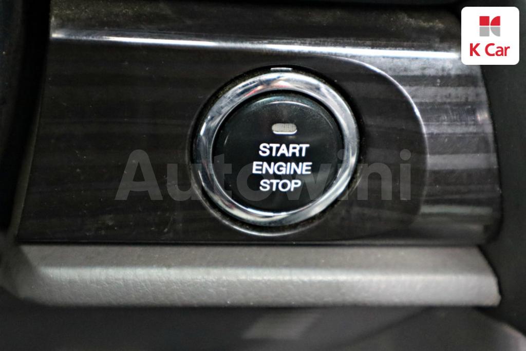 2016 SSANGYONG KORANDO TURISMO 4WD TX 9 SEATS - 16