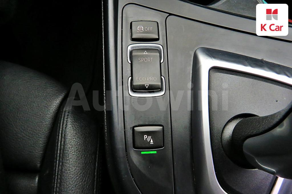 2016 BMW 1 SERIES F20  118D SPORTS 5 DOOR - 11
